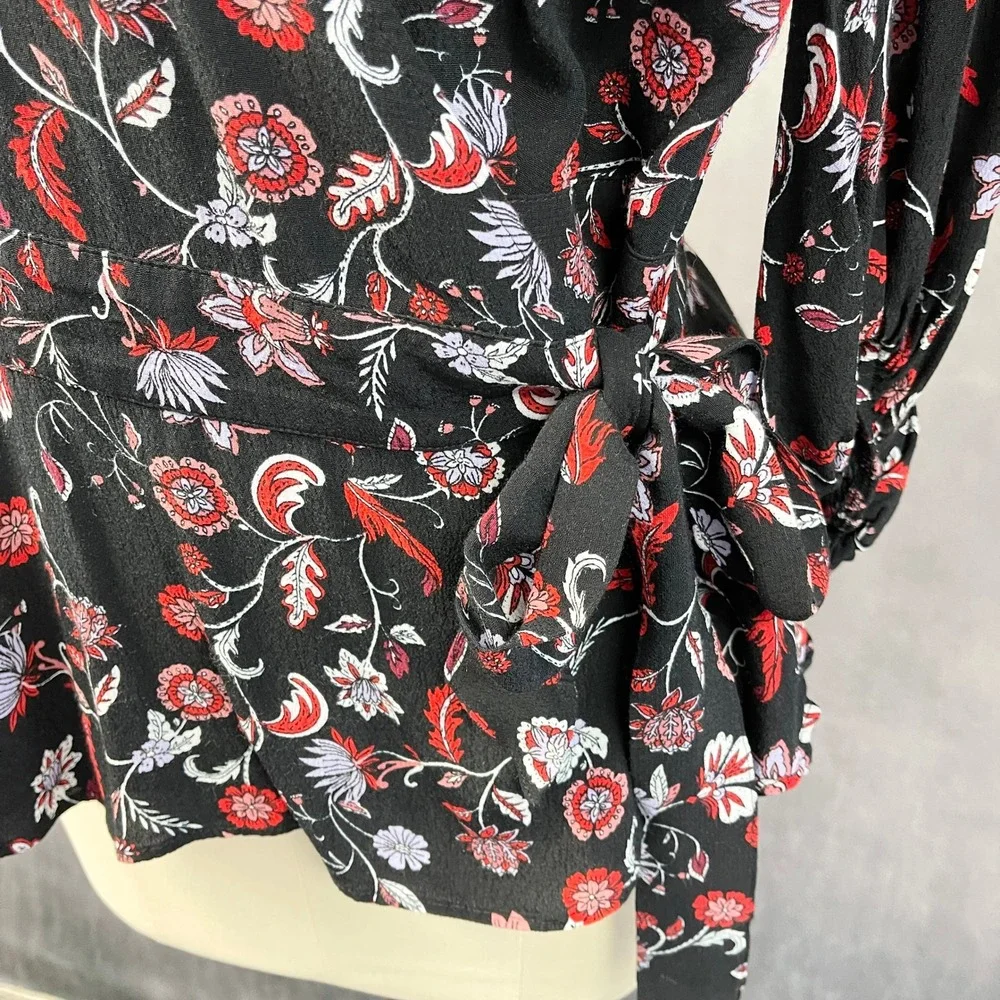 Banana Republic Womens Floral Wrap Top Size M Peplum Flowy Boho Romantic Cottage